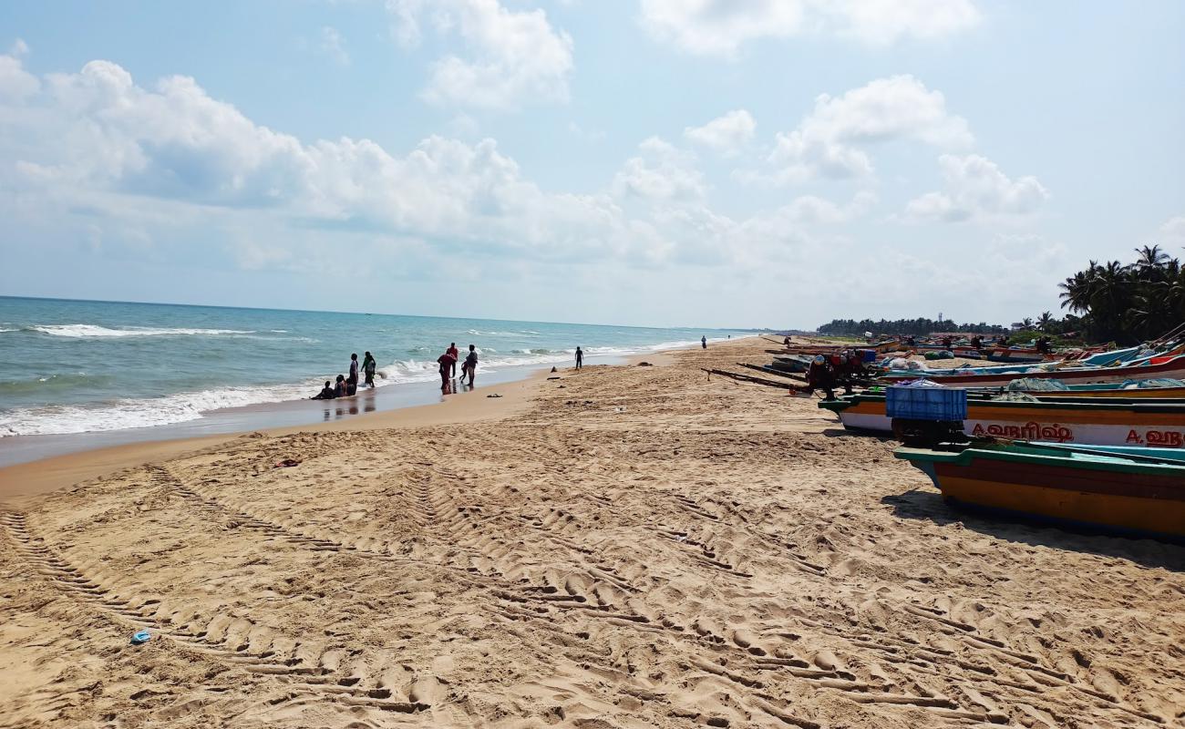 Foto af Pudukuppam Beach med lys fint sand overflade