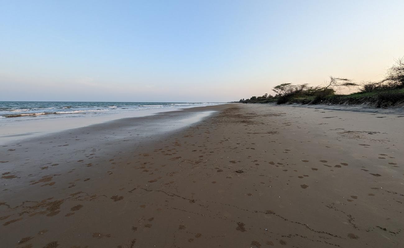 Foto af Kanuparthi Beach med lys sand overflade