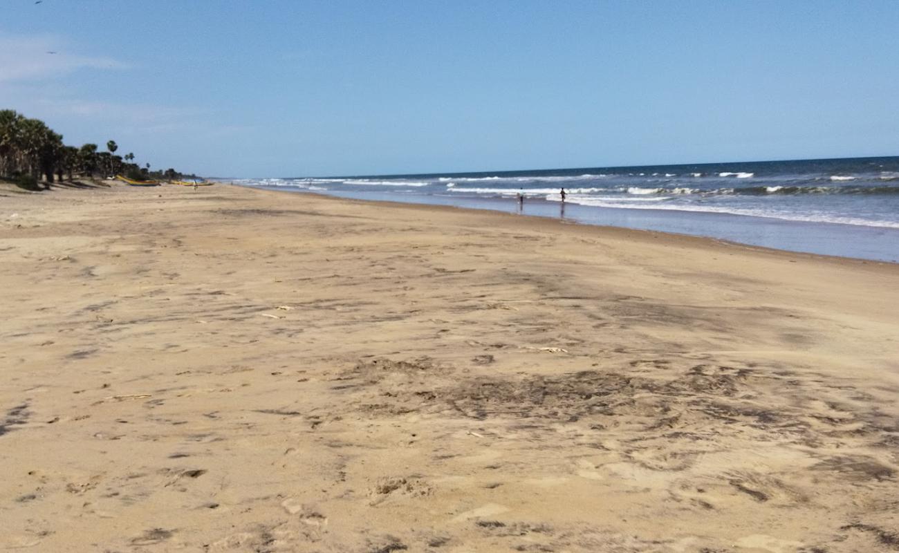 Foto af Yellayya peta Beach med lys sand overflade