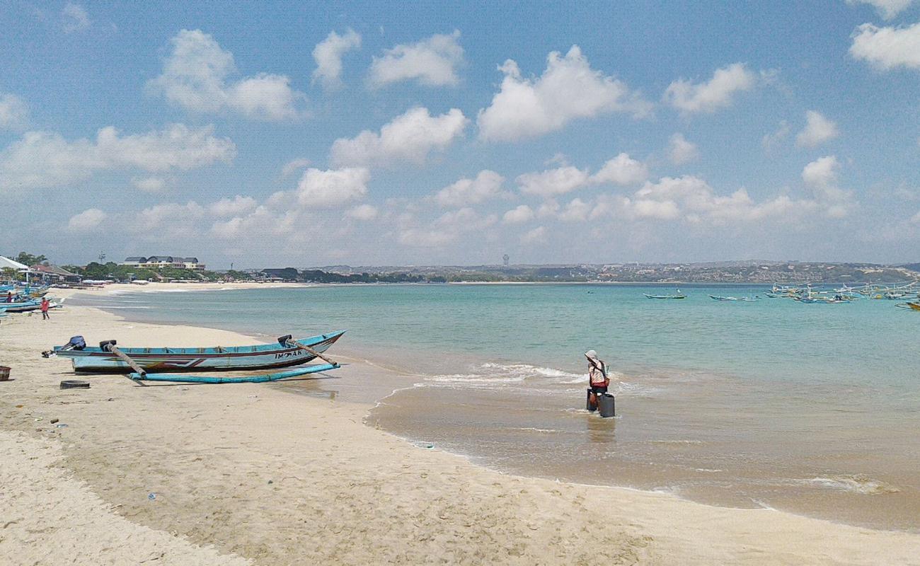 Foto af Kelan Beach med lys sand overflade