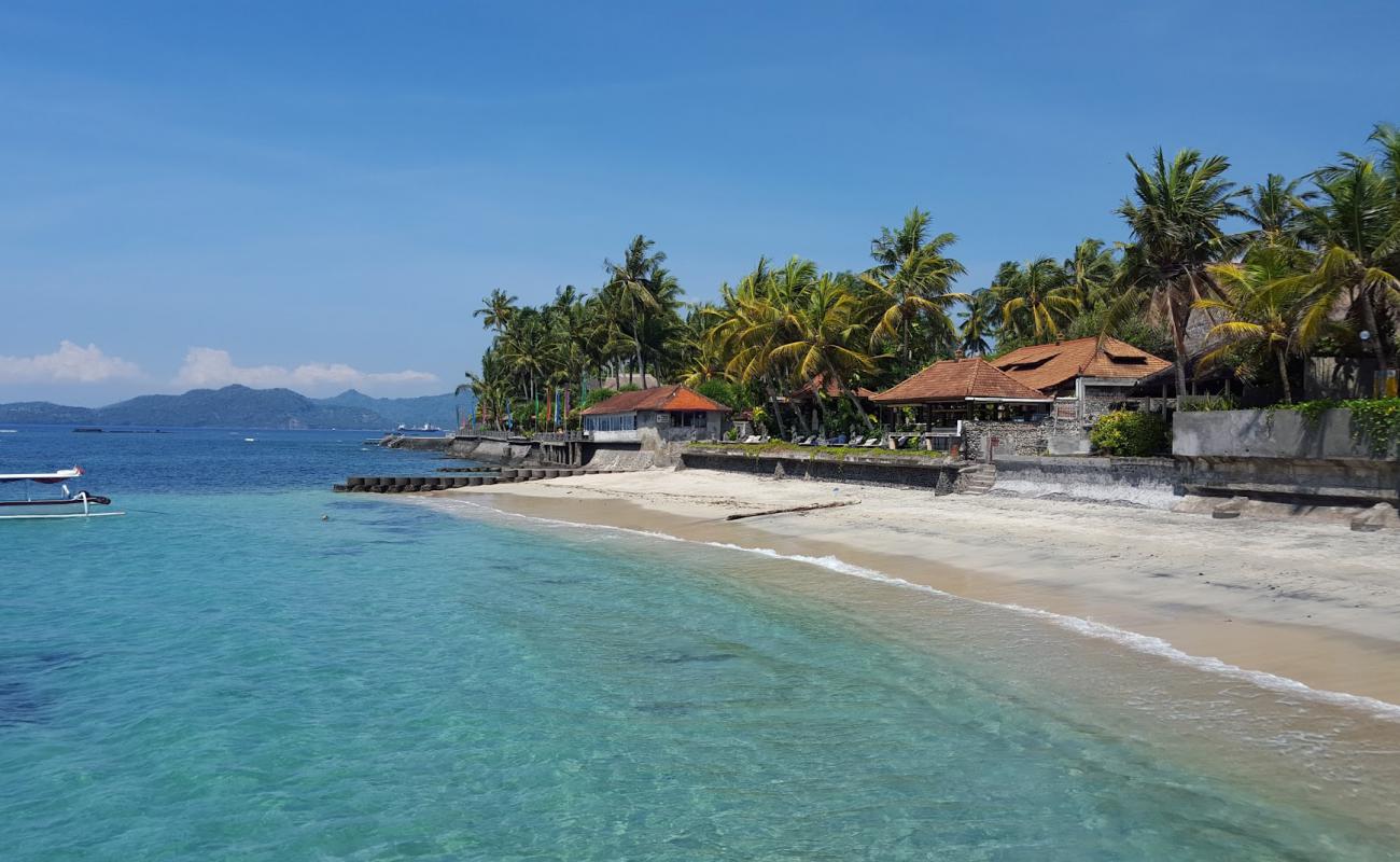 Foto af Sengkidu Beach med lys sand overflade