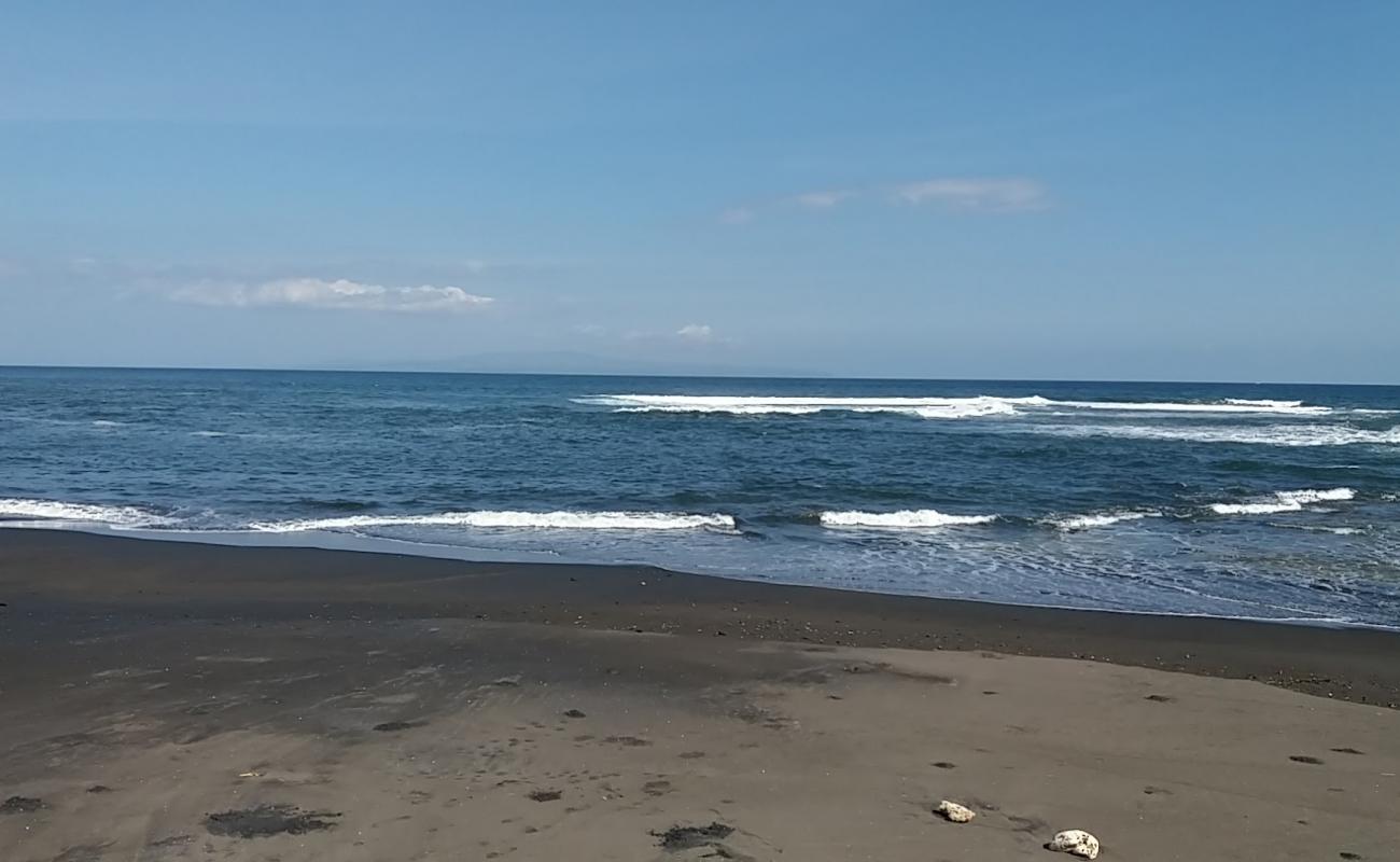 Foto af Ketewel Customs Beach med grå sand overflade