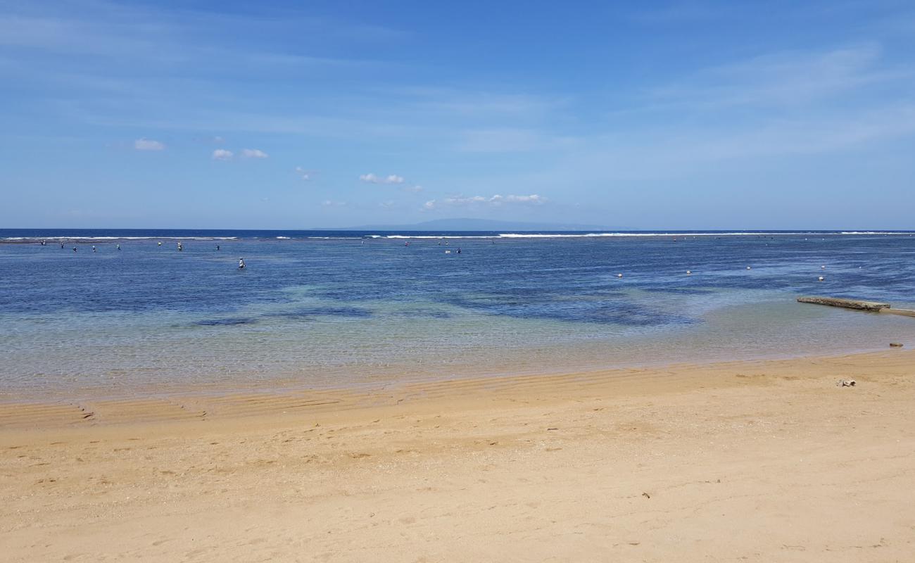 Foto af Sanur Beach med lys sand overflade