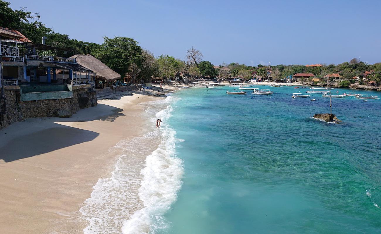 Foto af Mushroom Bay Beach med lys sand overflade