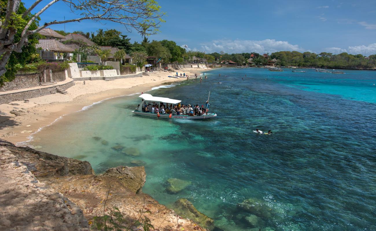 Foto af Tamarind Beach med lys sand overflade