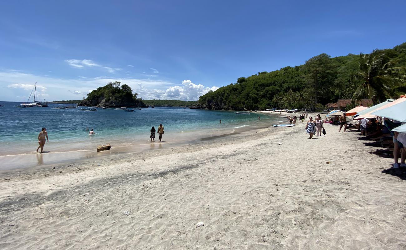 Foto af Crystal Bay Nusa Penida med hvidt sand overflade