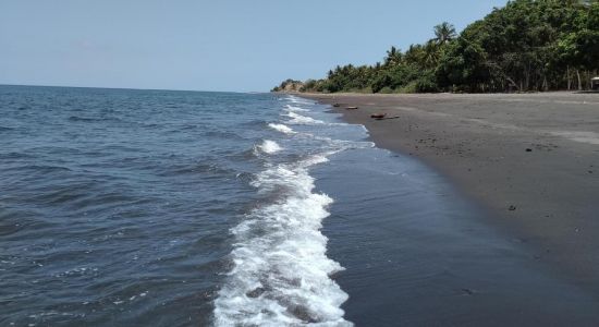 Beraringan beach