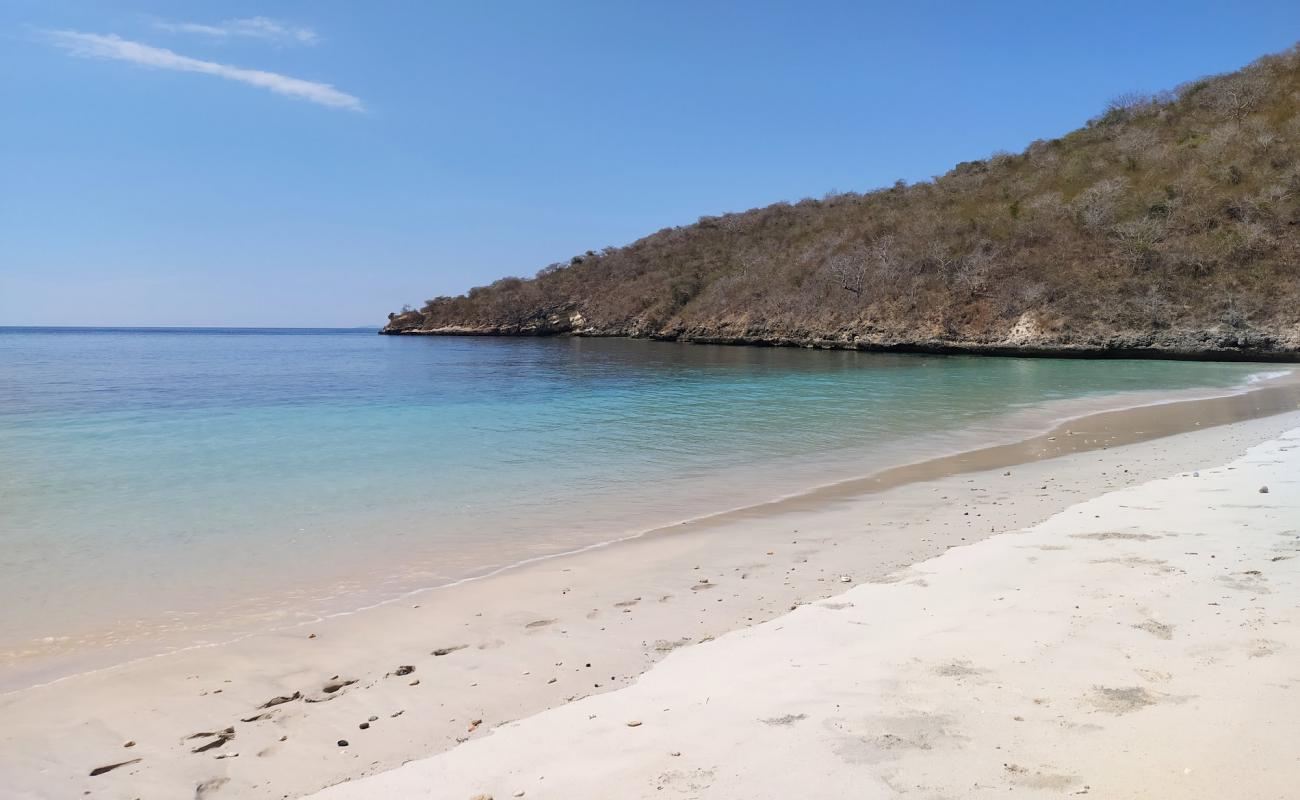 Foto af Semangkok Beach med lys sand overflade