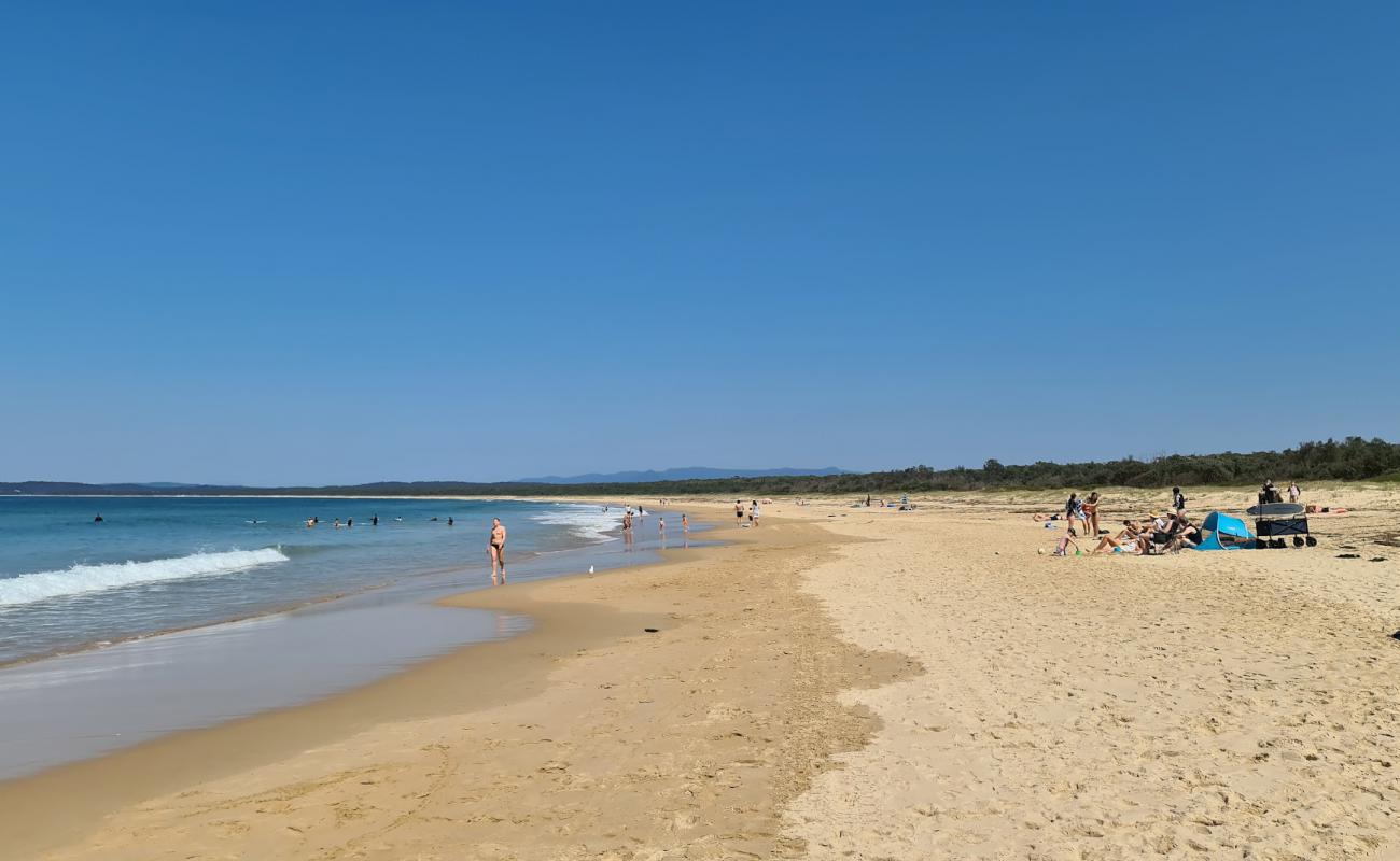 Foto af Bengello Beach med lys sand overflade