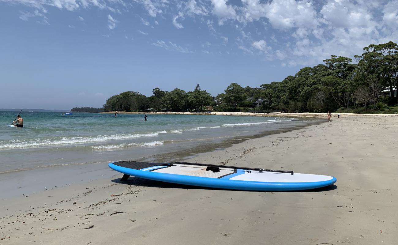 Foto af Collingwood Beach med lys sand overflade