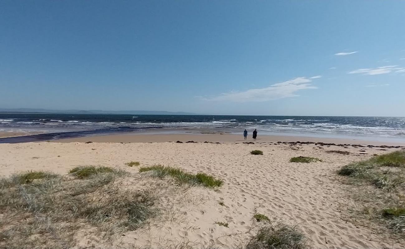 Foto af Currarong Beach med lys sand overflade