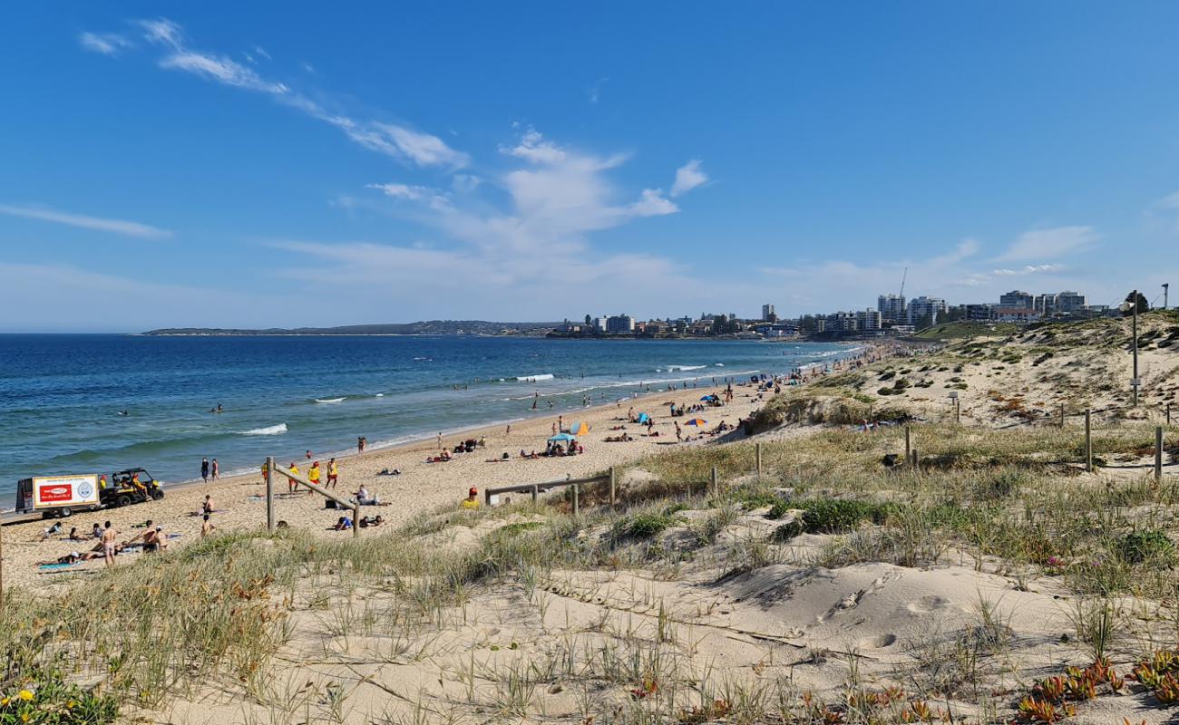 Foto af Wanda Beach med lys fint sand overflade