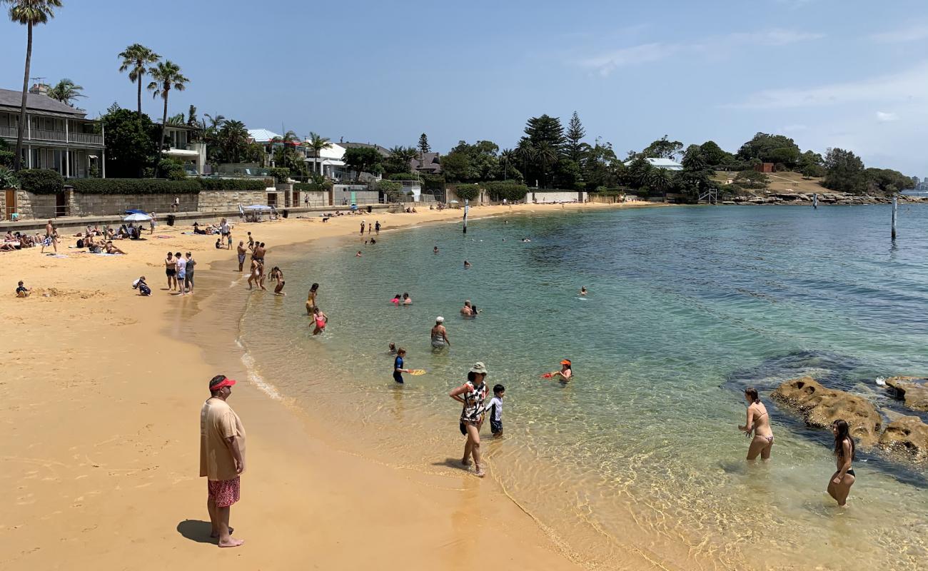 Foto af Camp Cove Beach med lys fint sand overflade