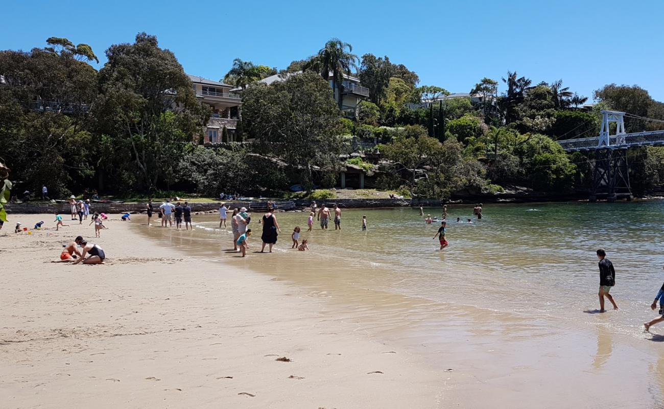 Foto af Parsley Bay Beach med lys sand overflade