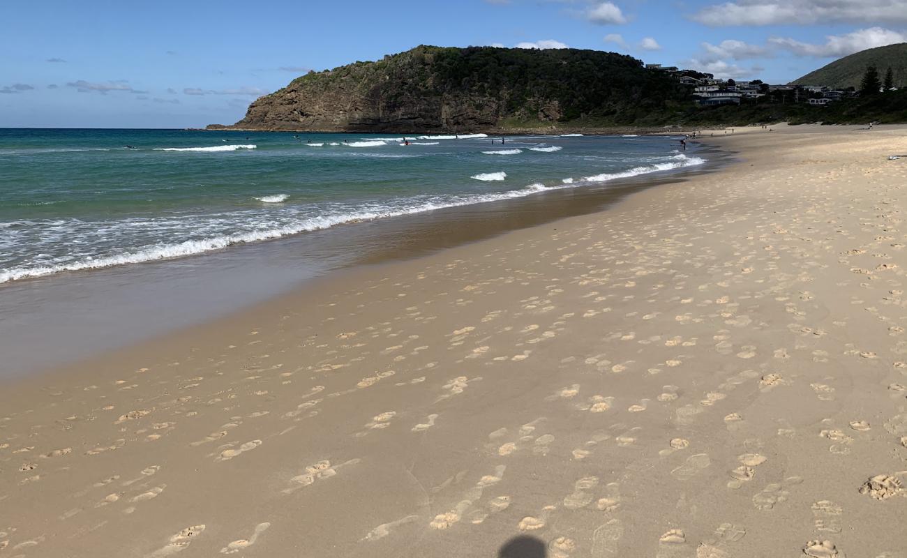 Foto af Boomerang Beach med lys fint sand overflade