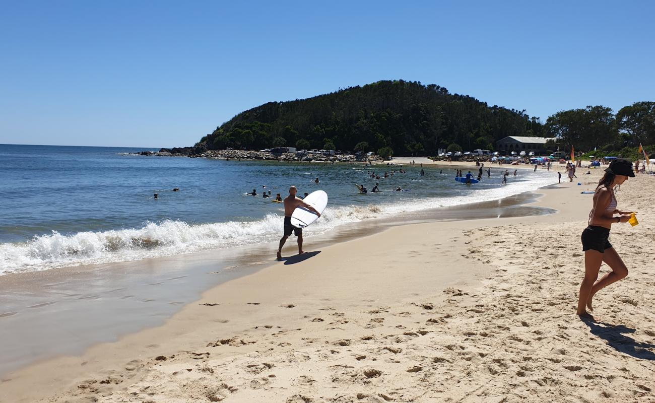 Foto af Scotts Head Beach med lys fint sand overflade