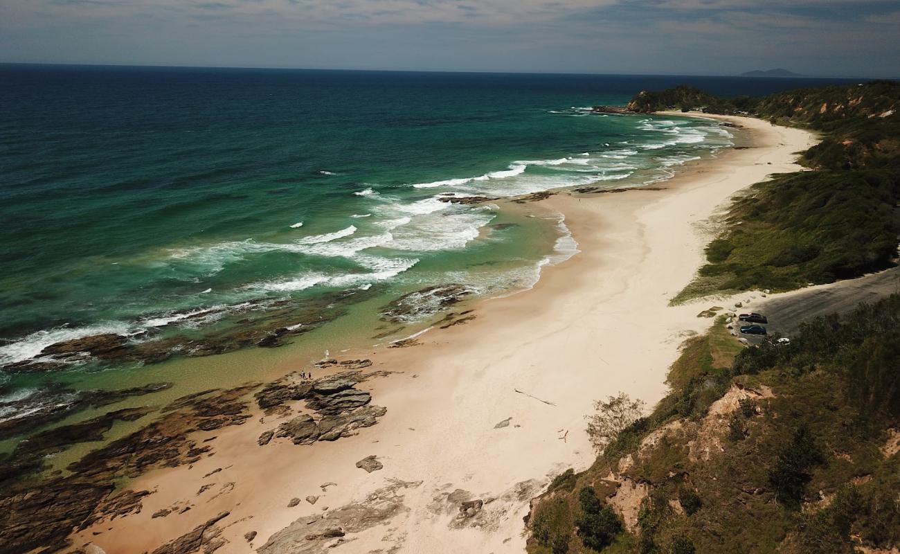 Foto af Beilby's Beach med lys fint sand overflade