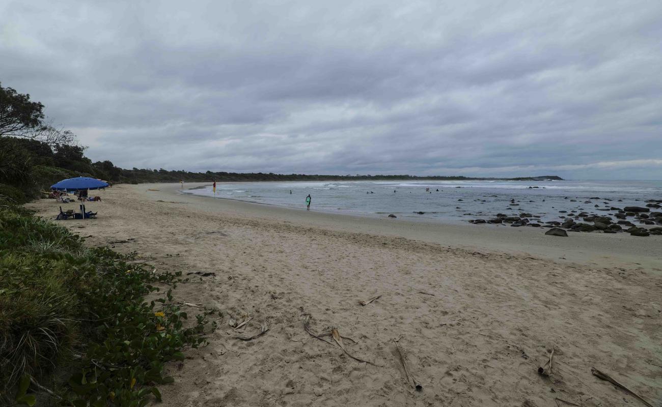 Foto af Bluff Beach med lys sand overflade