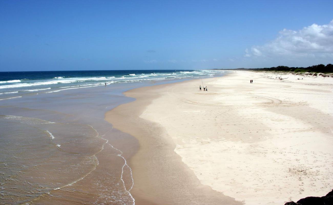 Foto af South Ballina Beach med lys sand overflade