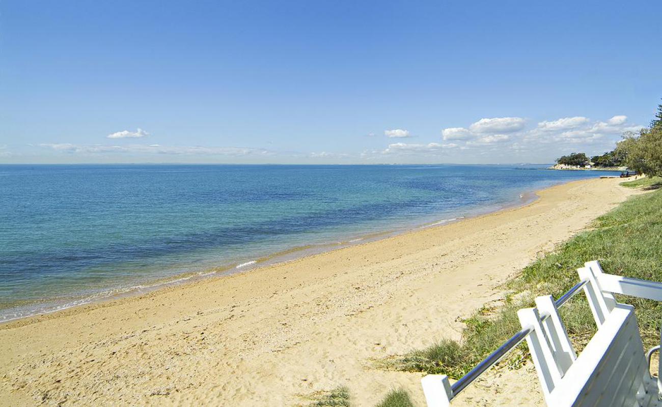 Foto af Margate Beach med lys sand overflade