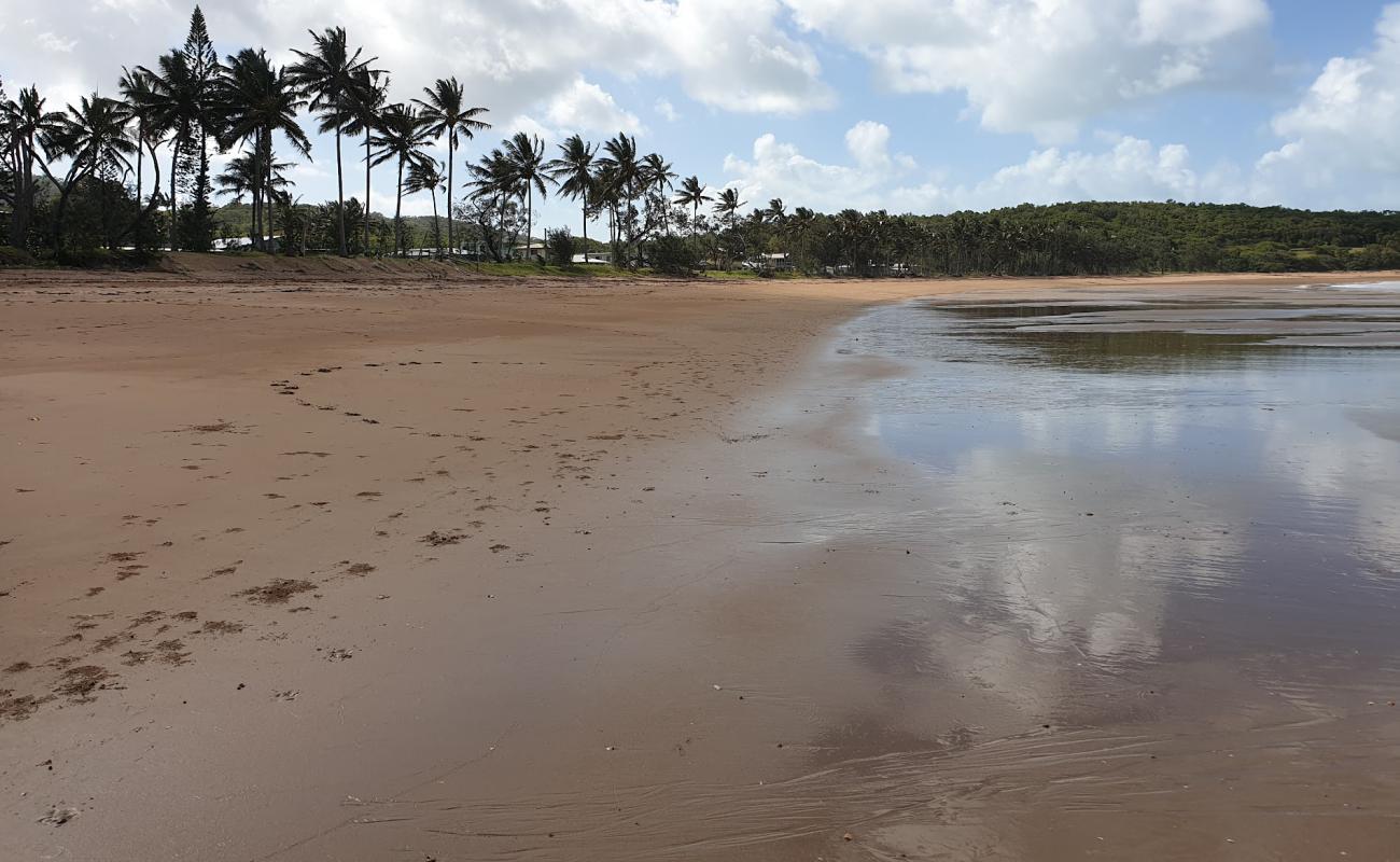 Foto af Grasstree Beach med lys sand overflade