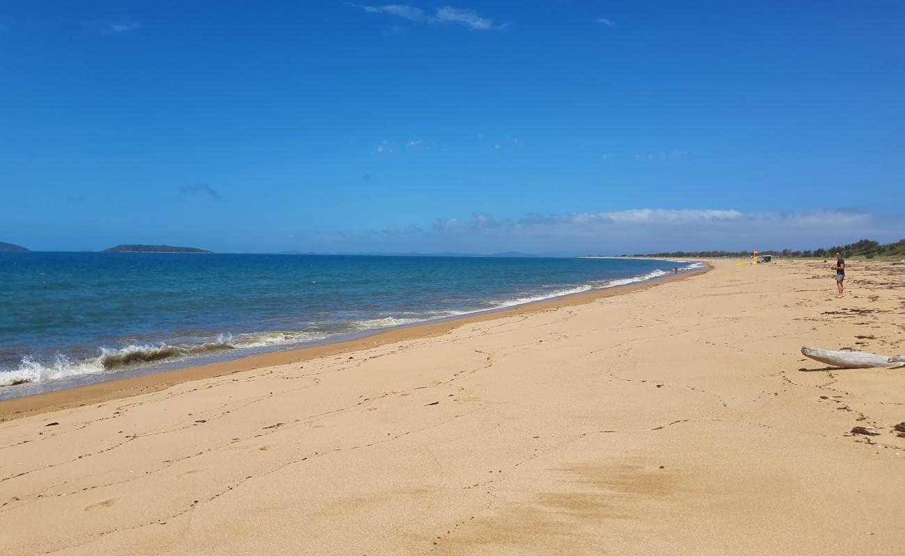 Foto af Harbour Beach med lys sand overflade