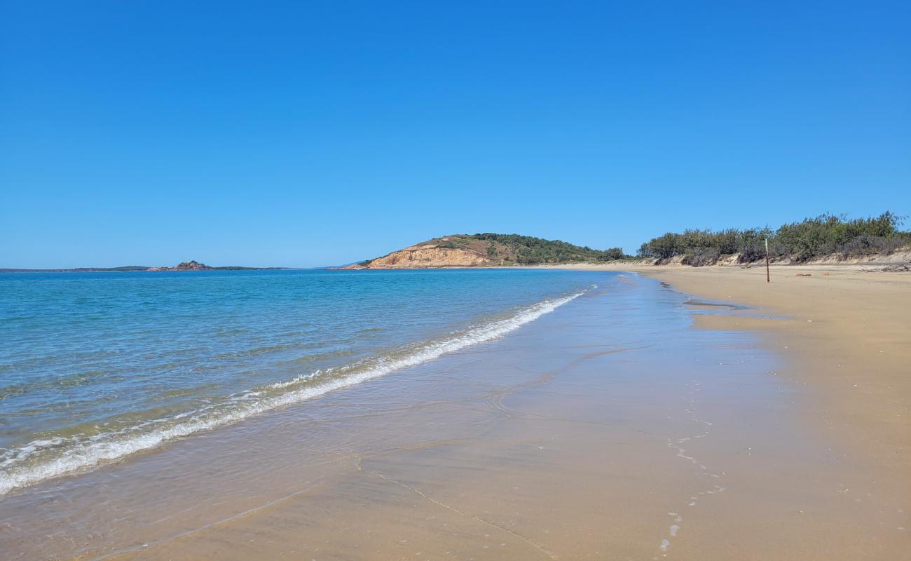 Foto af Kings Beach med lys sand overflade