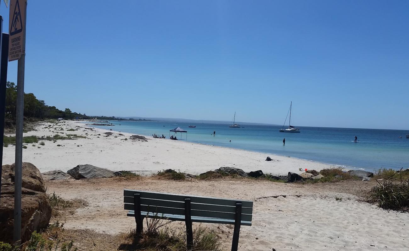 Foto af Abbey Beach med lys fint sand overflade