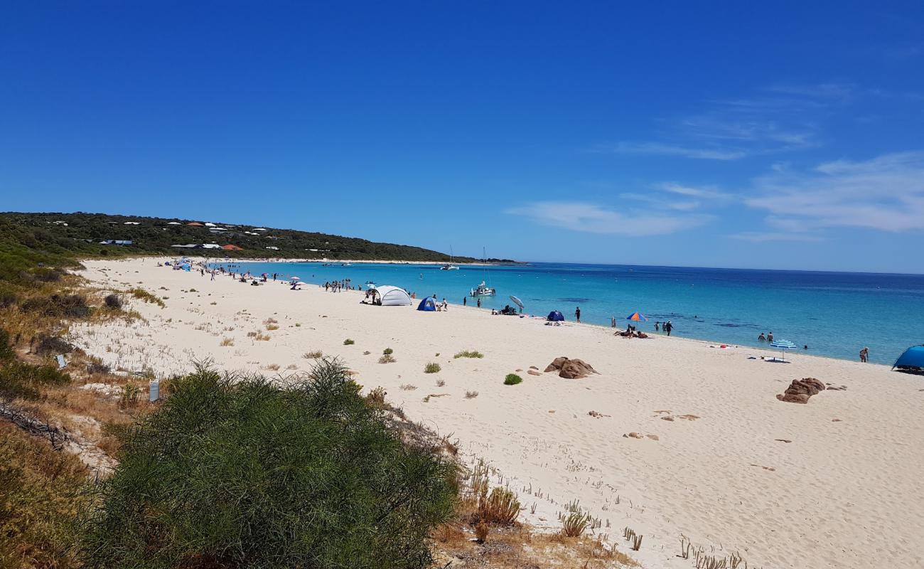 Foto af Eagle Bay Beach med lys fint sand overflade