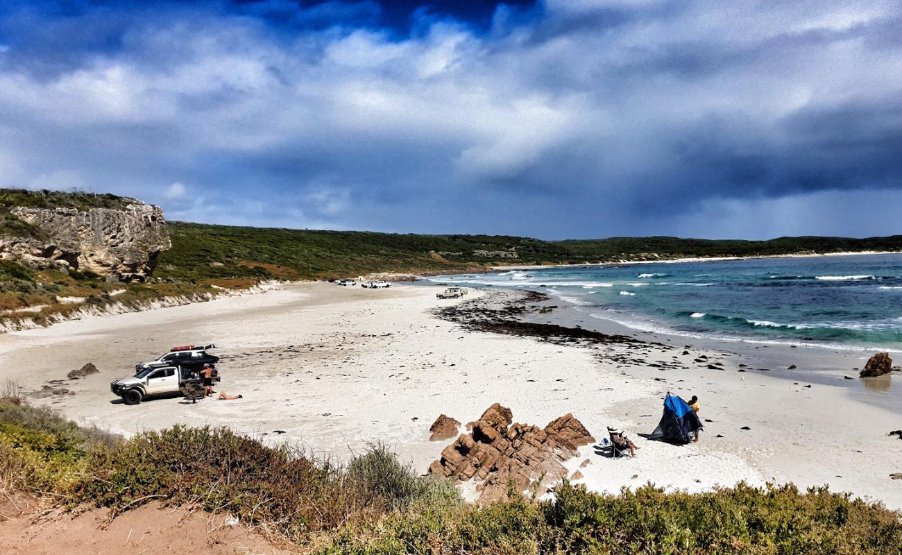 Foto af Kilcamup Beach med lys sand overflade