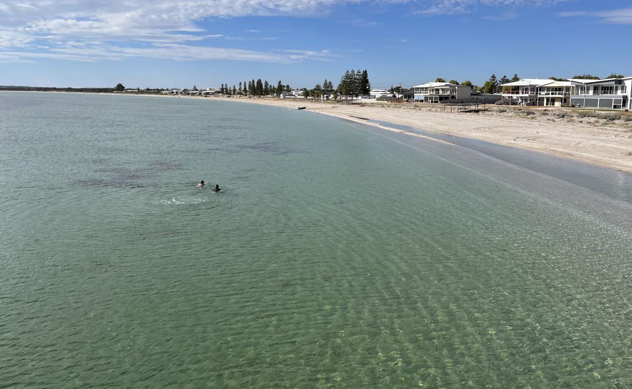 Foto af Smoky Bay Beach med lys sand overflade