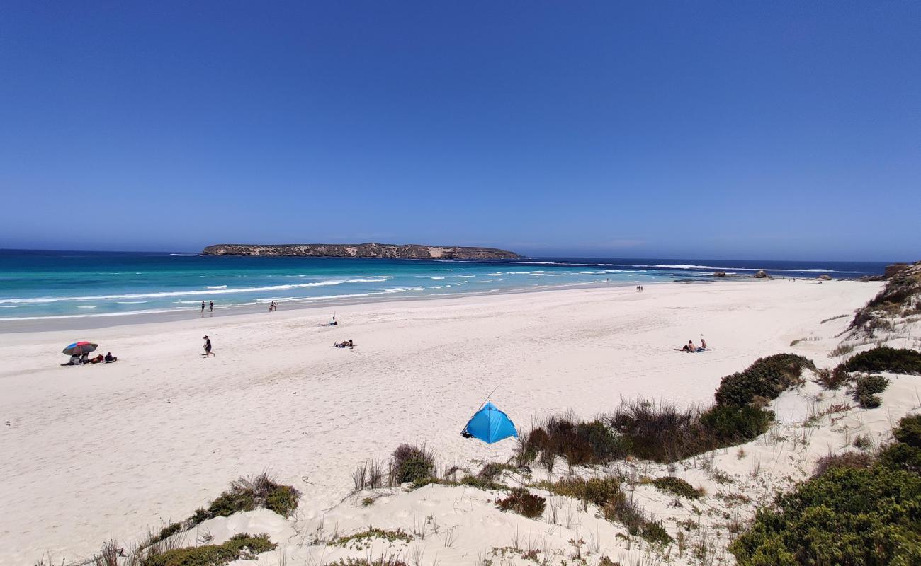 Foto af Almonta Beach med hvidt fint sand overflade