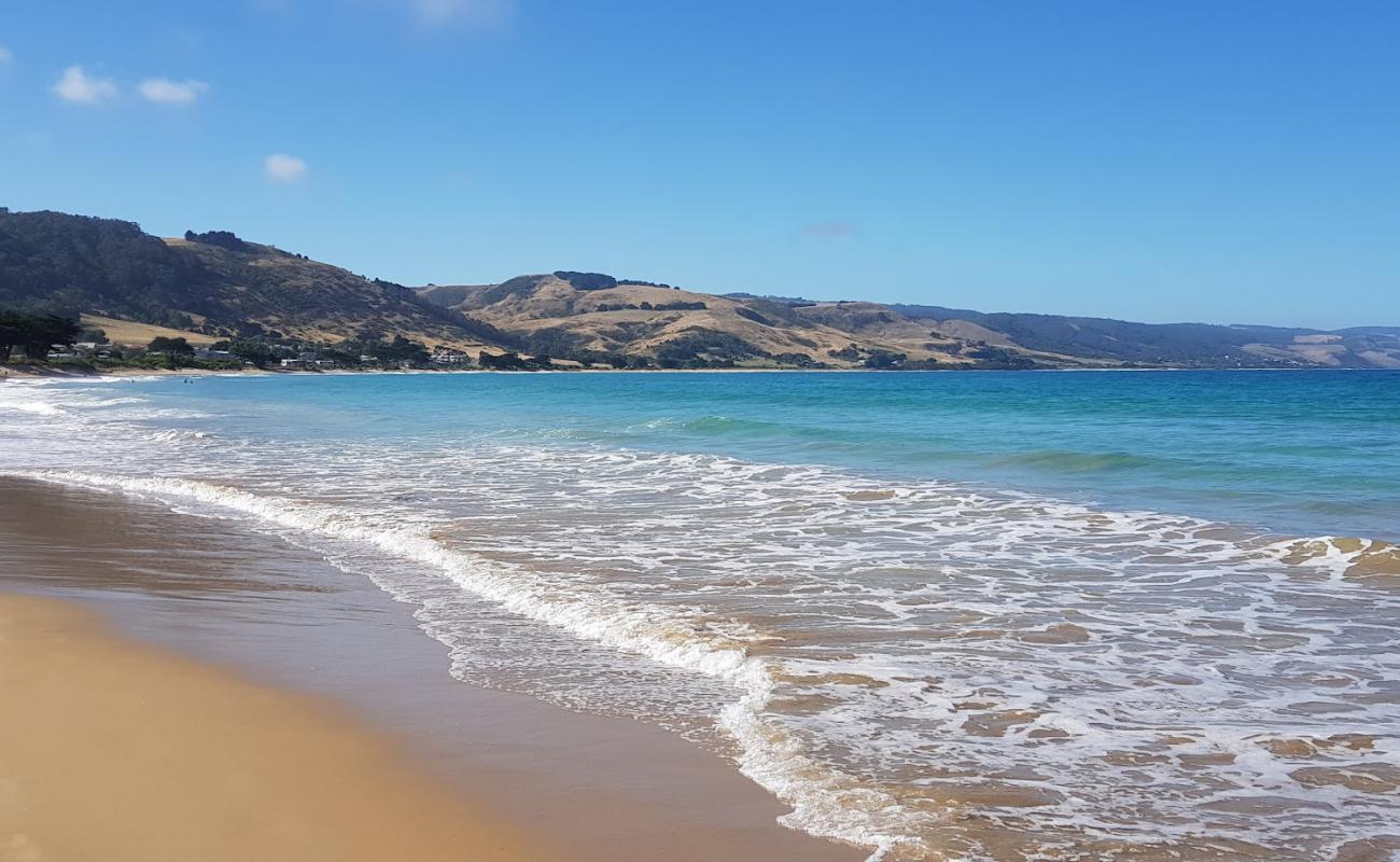 Foto af Apollo Bay med lys sand overflade