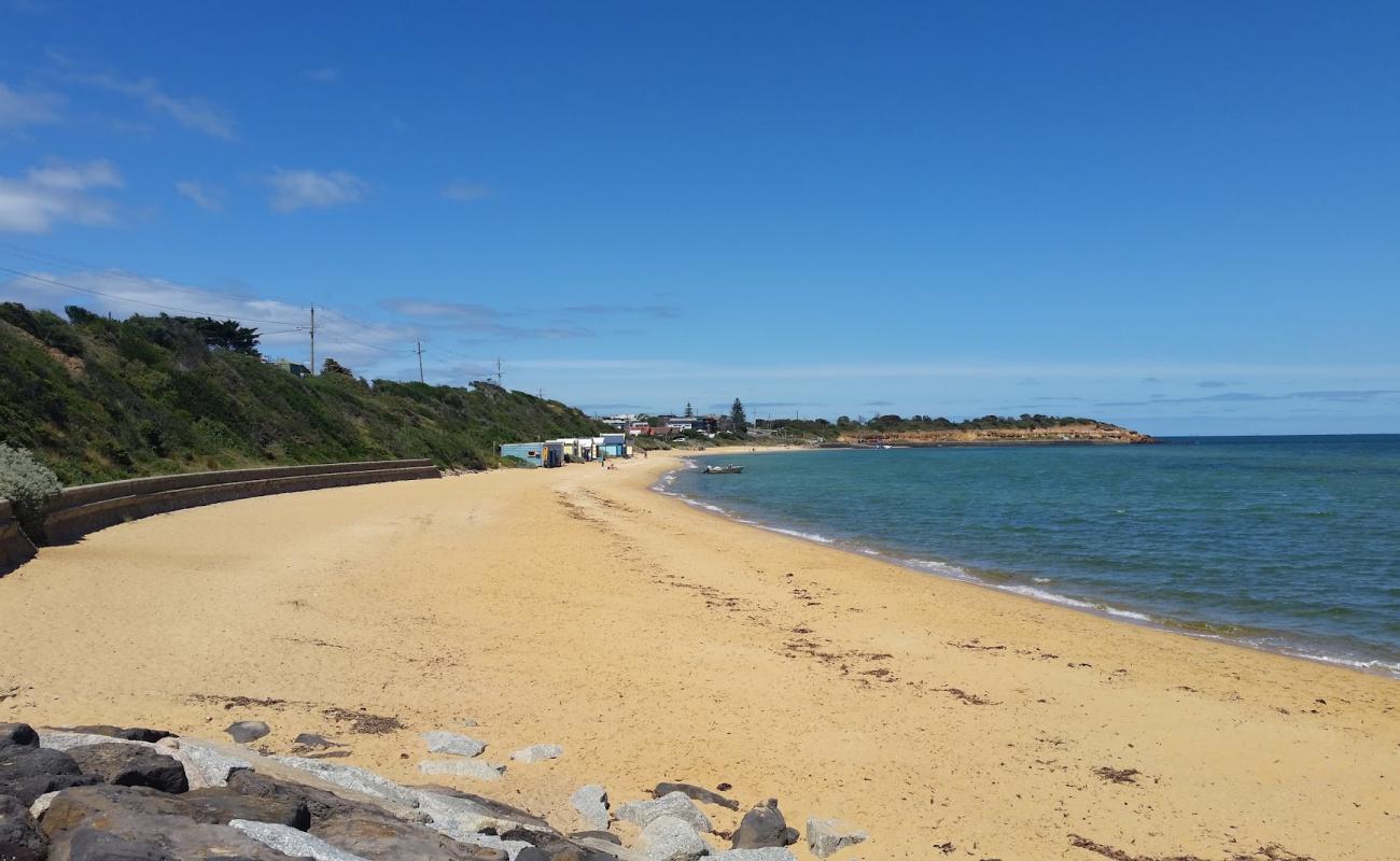 Foto af Mornington Peninsula Beach med lys sand overflade