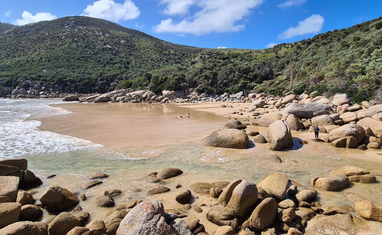 Foto af Fairy Cove Beach med lys sand overflade