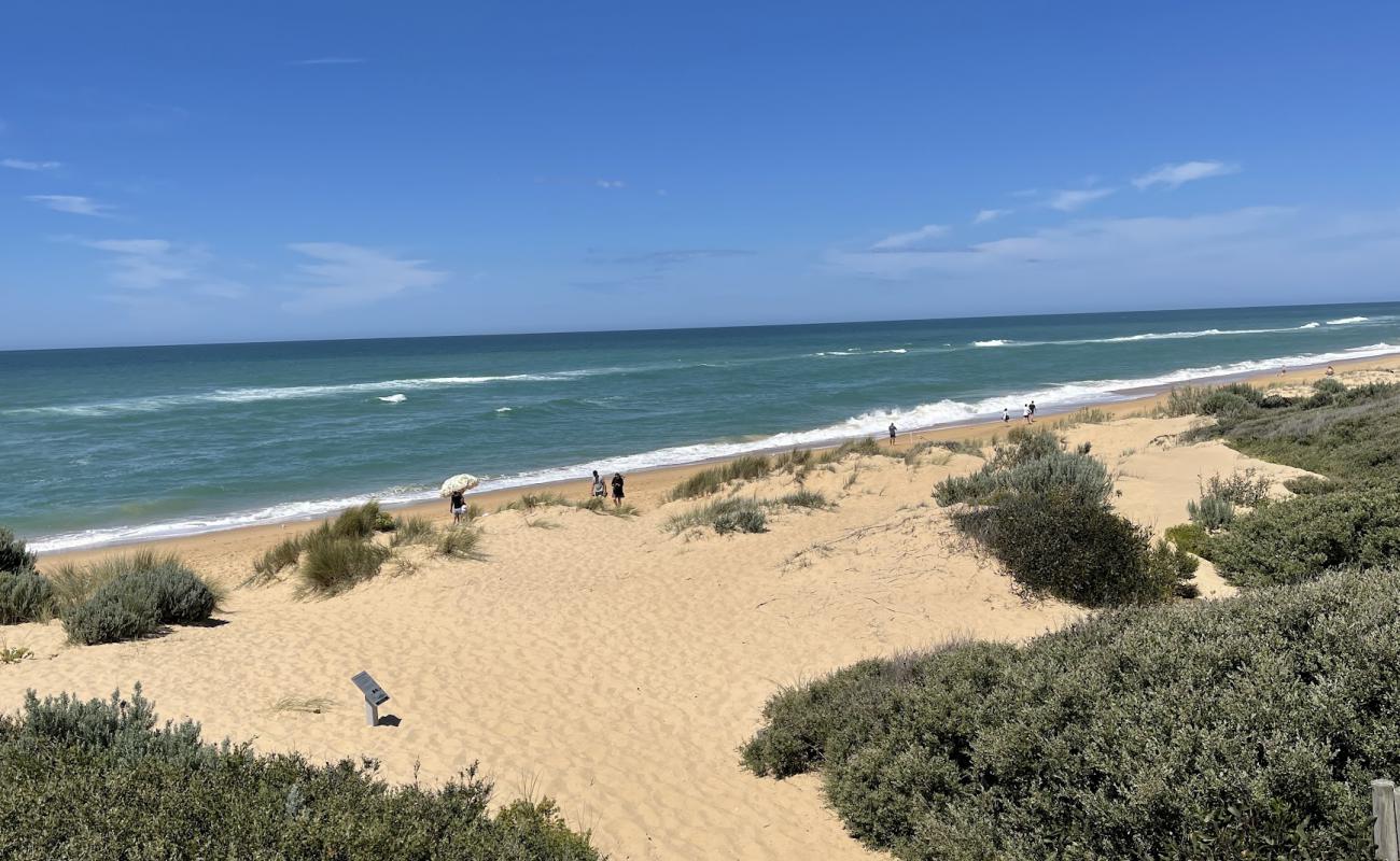 Foto af Golden Beach med lys sand overflade