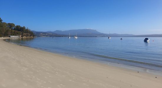 Coningham Beach