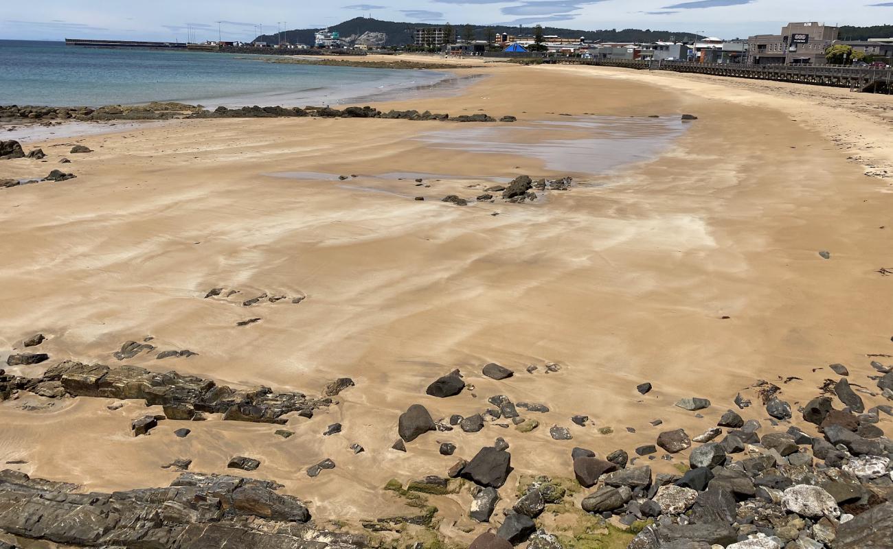 Foto af Burnie Waterfront, West Beach med lys sand overflade