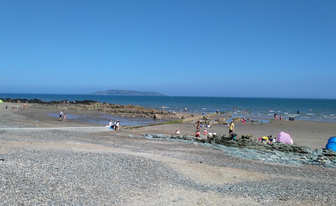 Foto af Donabate Beach med let sand og småsten overflade