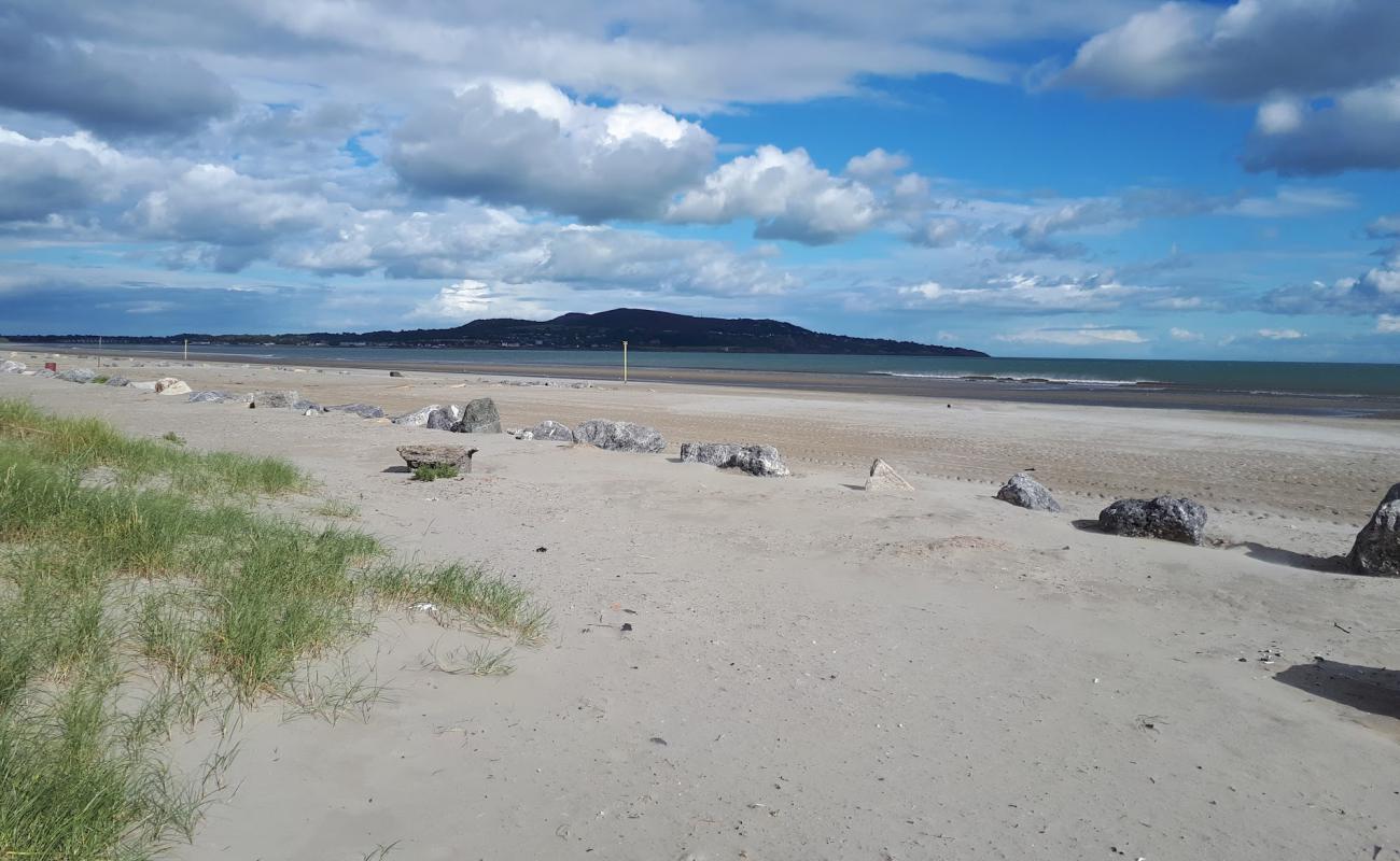 Foto af Dollymount Beach med lys sand overflade