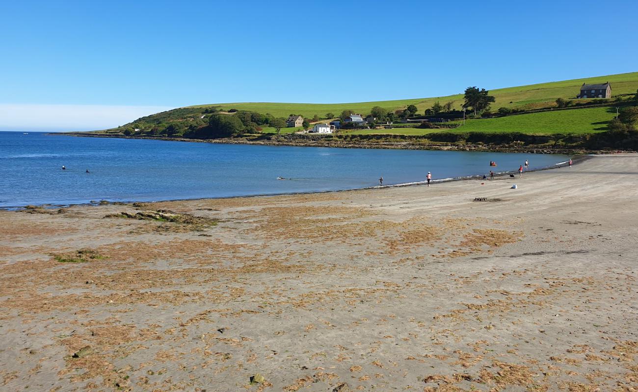 Foto af Blind Strand Beach med grå sand overflade