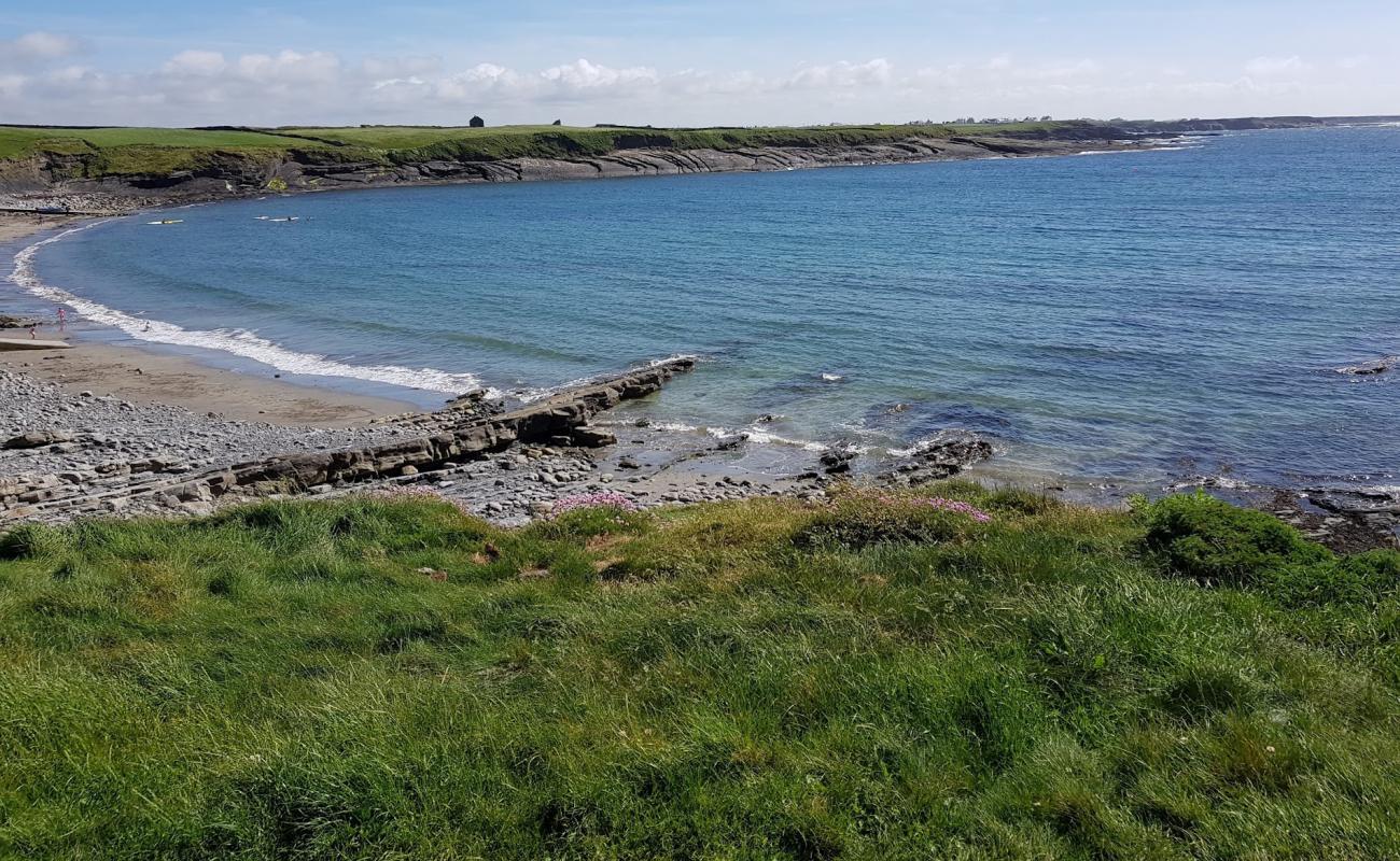 Foto af Whitestrand Beach med let sand og småsten overflade