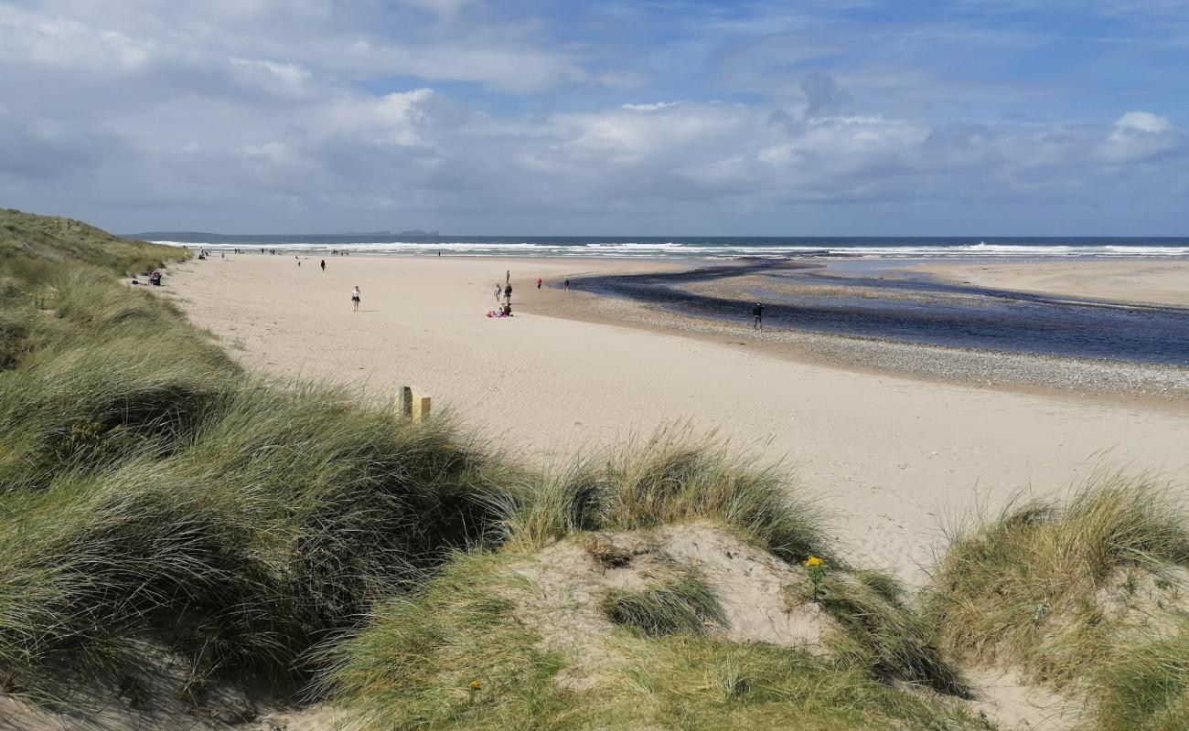 Foto af Falcarragh Beach med lys sand overflade