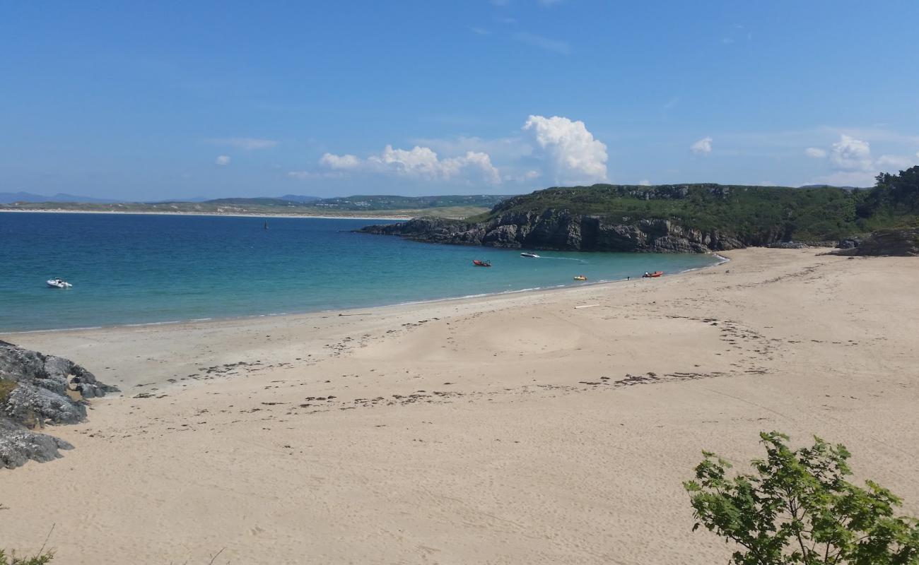 Foto af Binngorm Beach med lys sand overflade