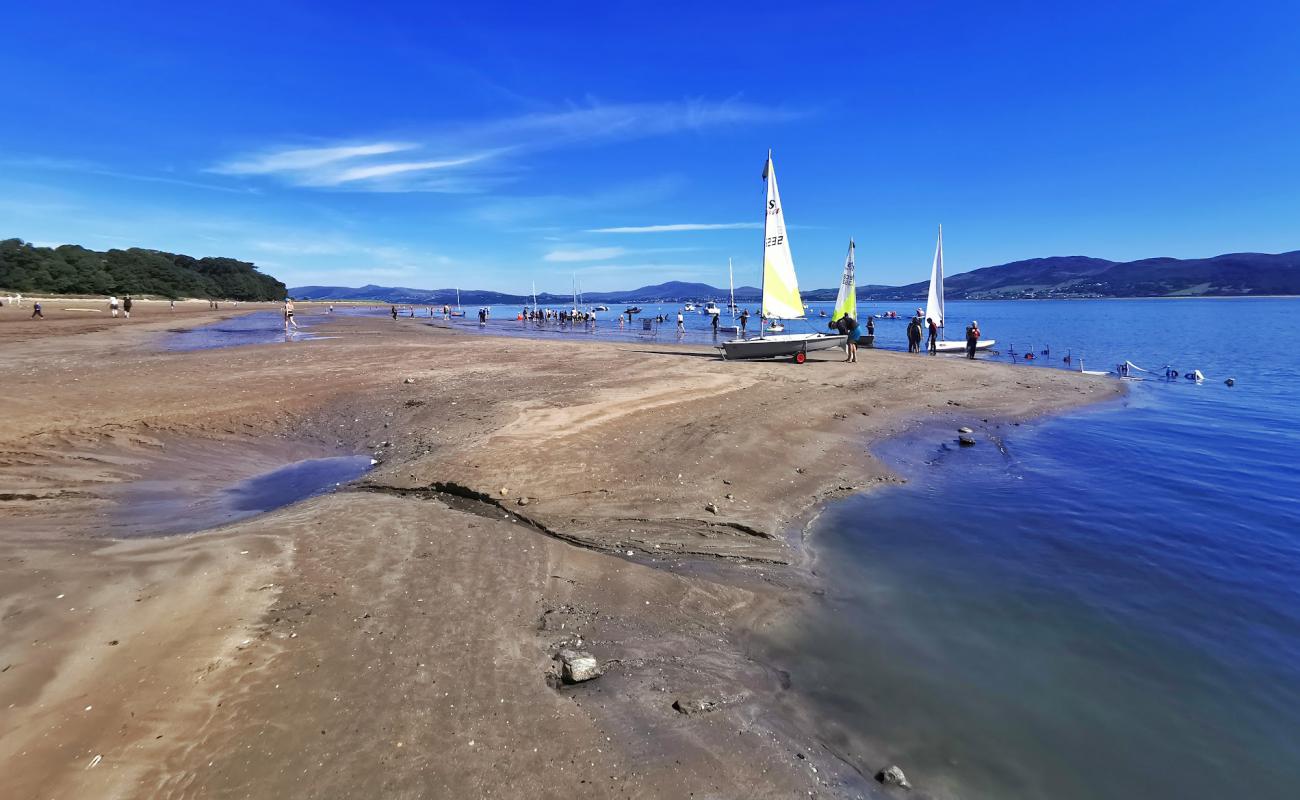 Foto af Rathmullan Beach med lys sand overflade