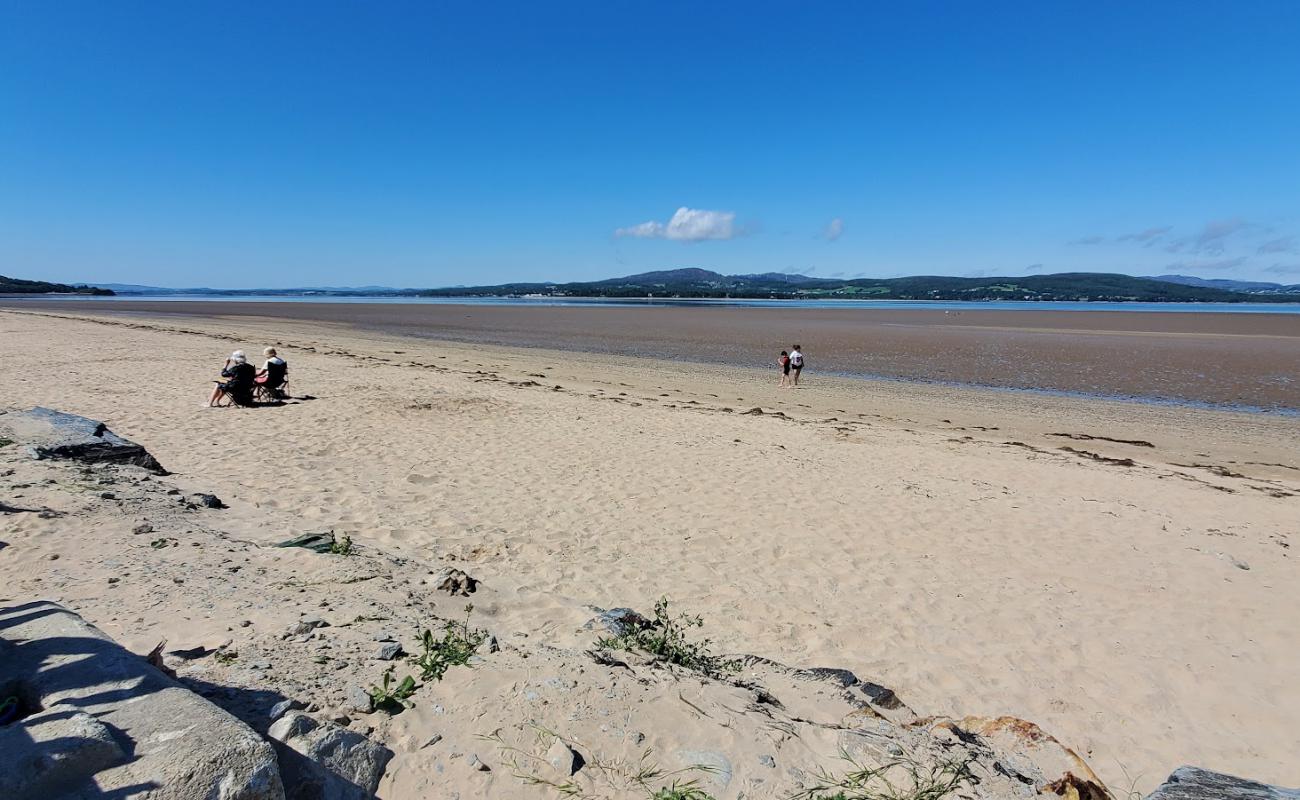 Foto af Lisfannon Beach med lys sand overflade