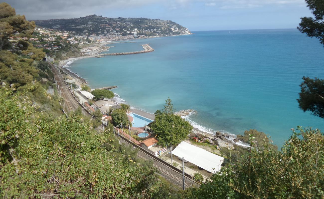 Foto af Termini beach med grå fin sten overflade