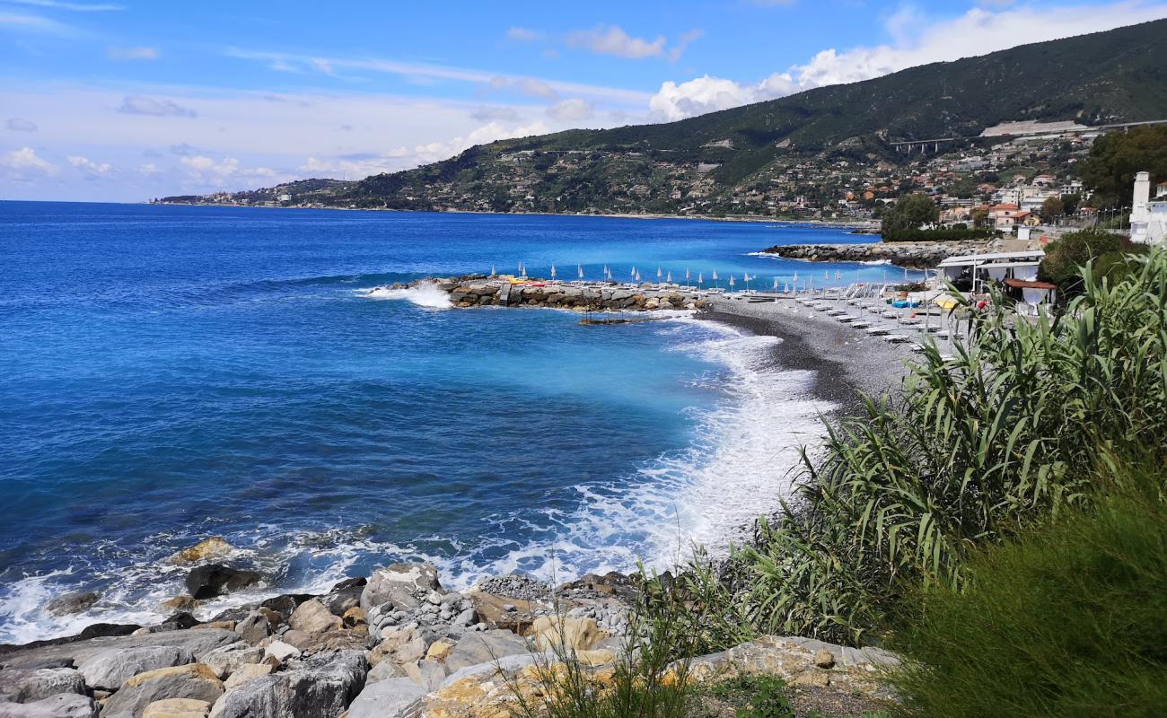 Foto af Bagni Byblos med grå sten overflade