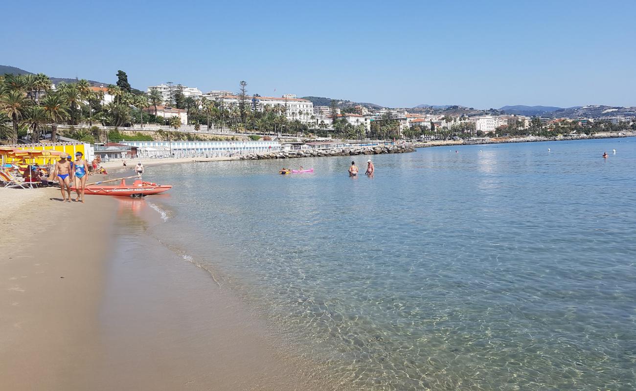 Foto af San Pancrazio beach med brunt sand overflade