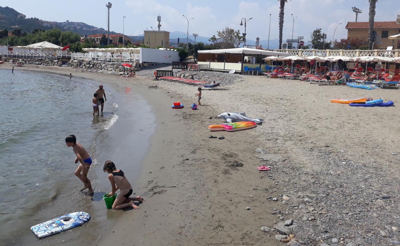 Foto af Spaggia Scala Azzurra med gråt sand og småsten overflade